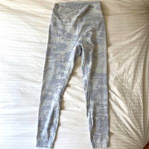 Lululemon camouflage Wunder under leggings